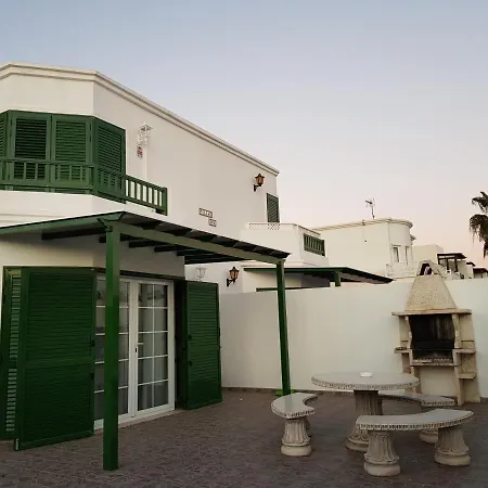 Los Cactus Villa *